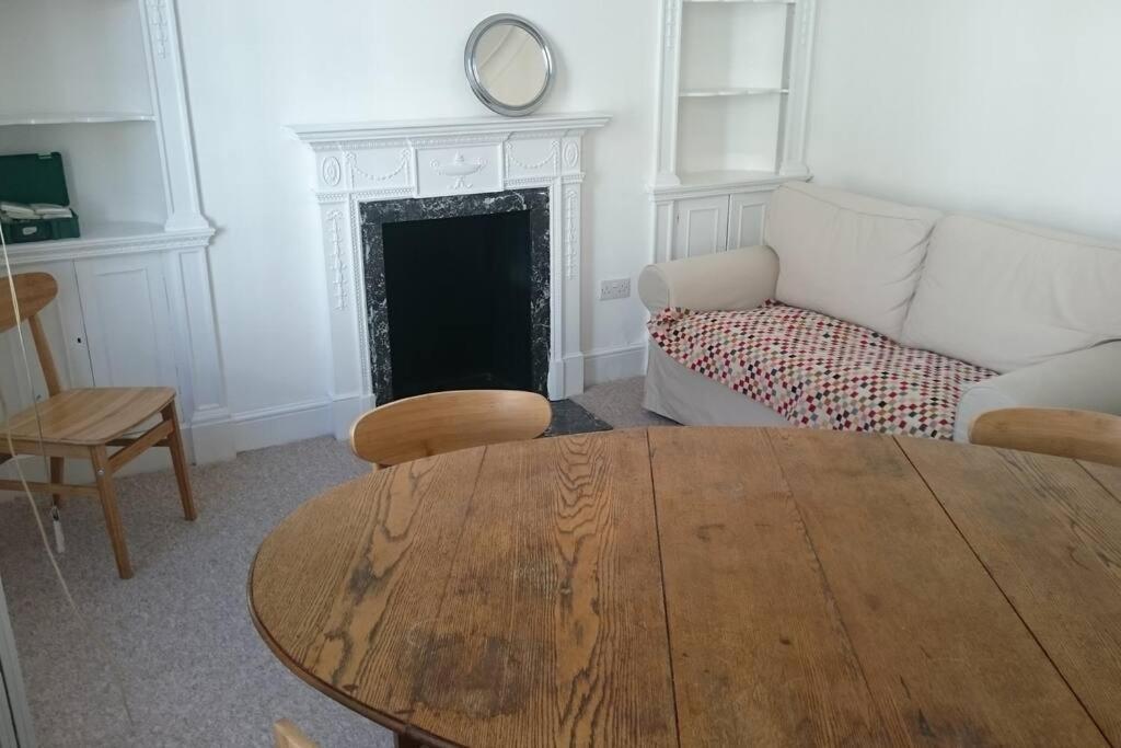 Central London Flat. Georgian Terrace. Bright. Eksteriør bilde